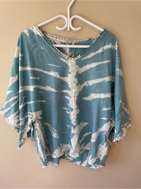 Teal and Cream Tie-Dye V-Neck Top